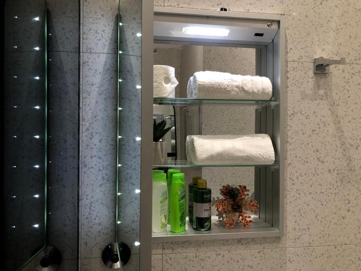 Urban Stay Tirana Deluxe מראה חיצוני תמונה