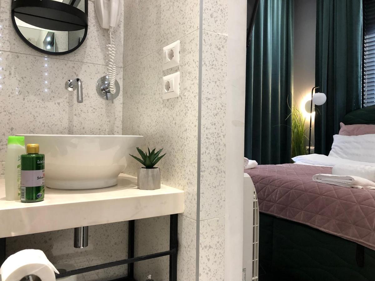 Urban Stay Tirana Deluxe מראה חיצוני תמונה