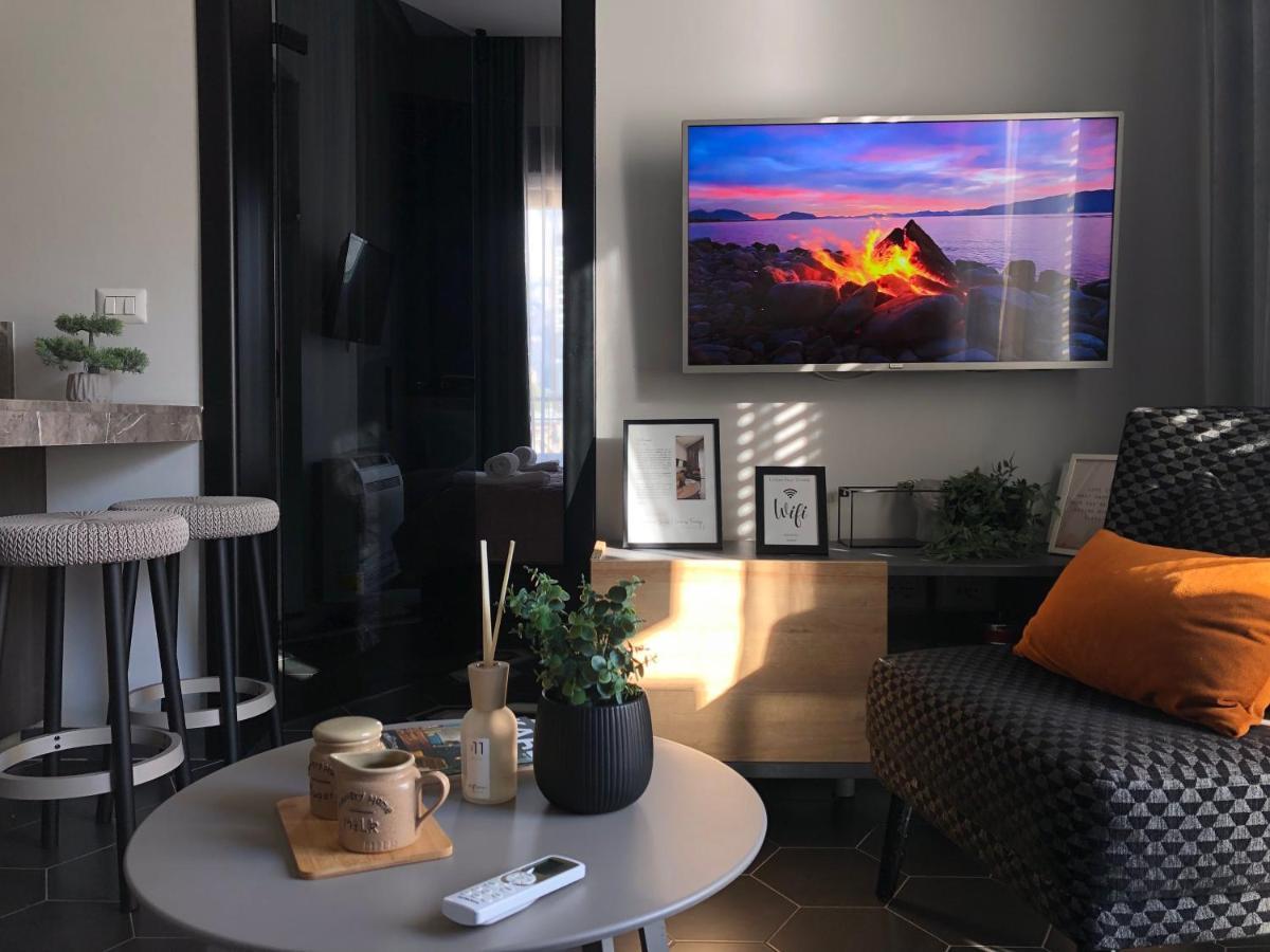 Urban Stay Tirana Deluxe מראה חיצוני תמונה
