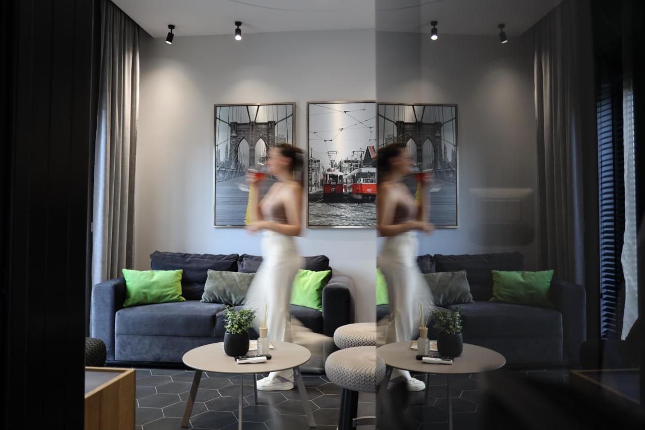 Urban Stay Tirana Deluxe מראה חיצוני תמונה