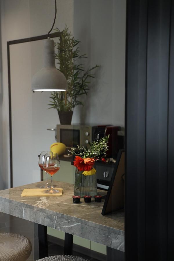 Urban Stay Tirana Deluxe מראה חיצוני תמונה