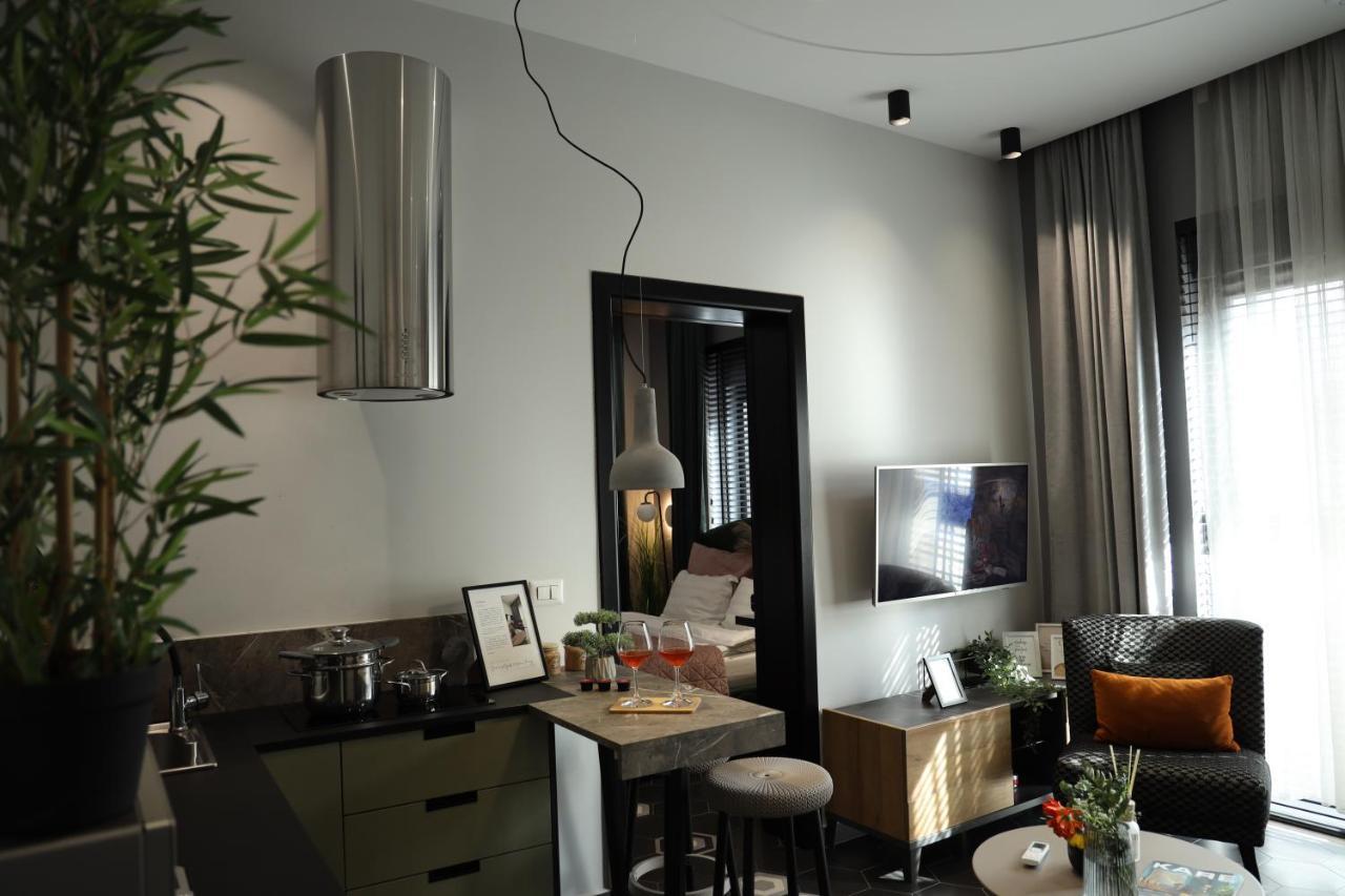 Urban Stay Tirana Deluxe מראה חיצוני תמונה